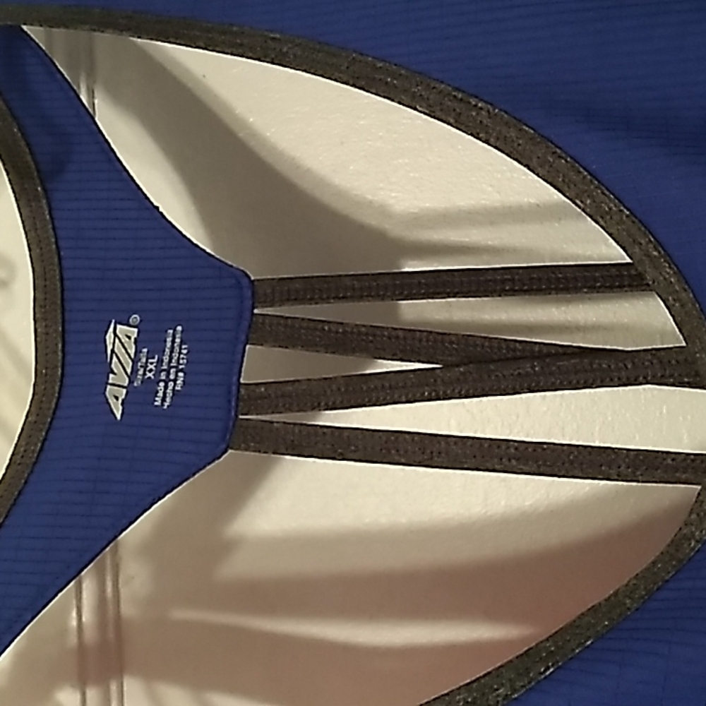 3 Avia athletic tops - Picture 3 of 7